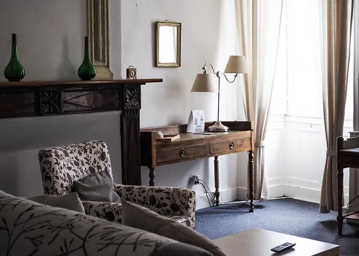 Le Saint-laurans Отель